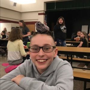 Meet your Posher, Hunter